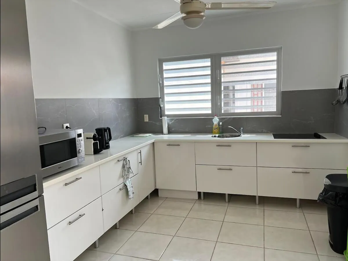 Casa Sonrisa - Centrally Located House With Plunge Pool Willemstad