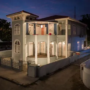 Hotel Amalie, Willemstad
